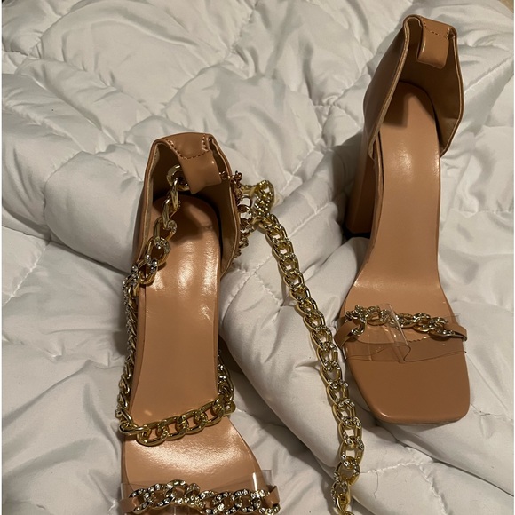 Beautiful block heels - Picture 5 of 5